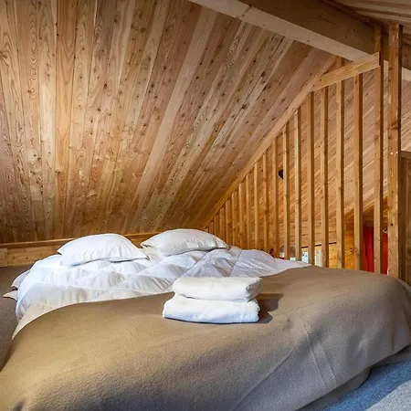 Huttopia Barcelona Pirineos Campingplads Guardiola de Bergueda